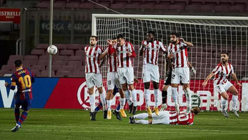 梅西再次直接任意球破门,为巴萨打入第650球