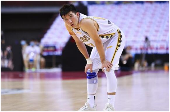 广厦败给福建队被淘汰，孙铭徽心有不甘渴望夺冠