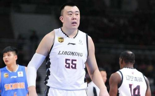 辽宁男篮续约韩德君,将帮助球队取得更大成就