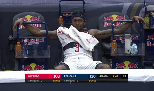 尴尬了！奇才3胜11负,比尔连续10次40+全部输球