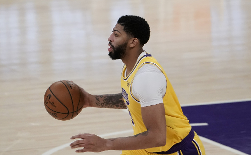 湖人对活塞浓眉缺席,奇才三人复出战老鹰