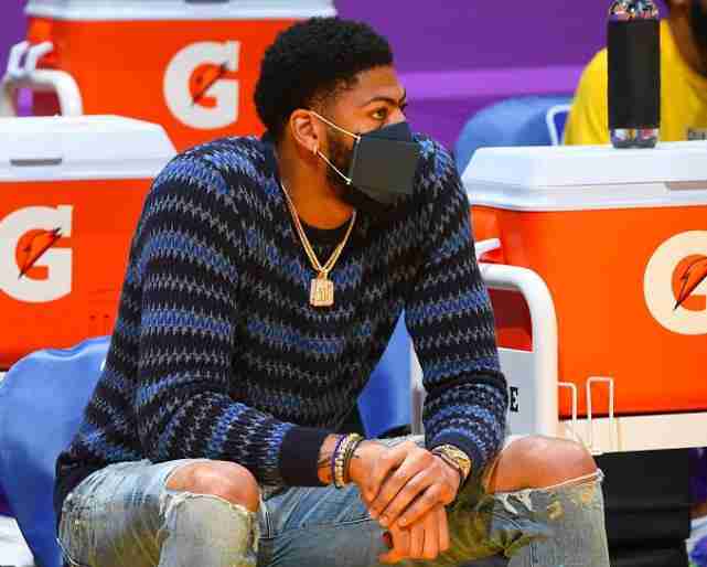 湖人官方确认戴维斯伤停4周 詹姆斯苦等他复出