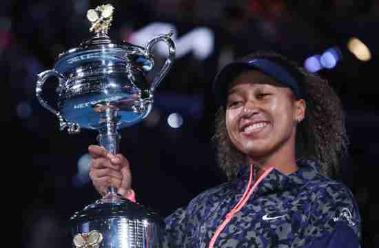 大坂直美又一次“背靠背”夺冠 展自信强大冠军风范