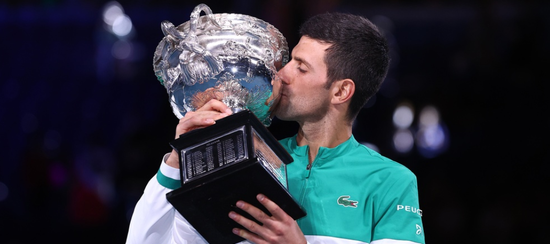 18vs20vs20！三个男人争骑这头“山羊”