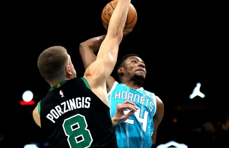 NBA-骑士110-120不敌黄蜂 锁定东部第四