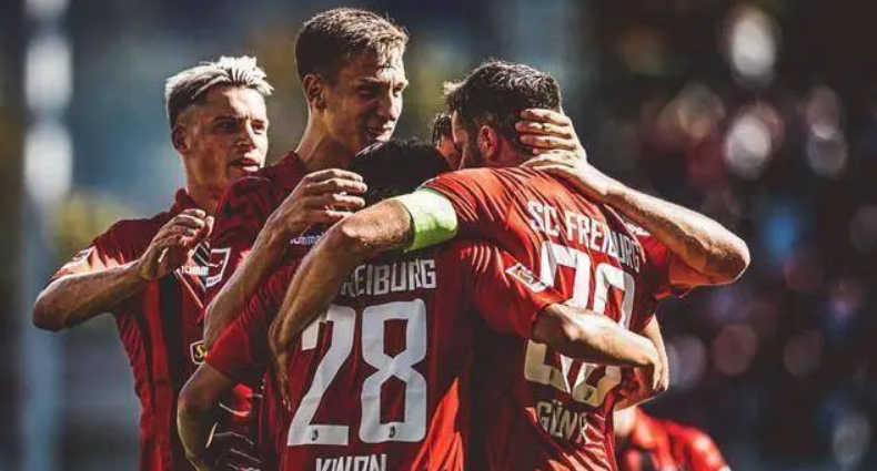 德甲-弗赖堡1-0达姆施塔特98，堂安律制胜球