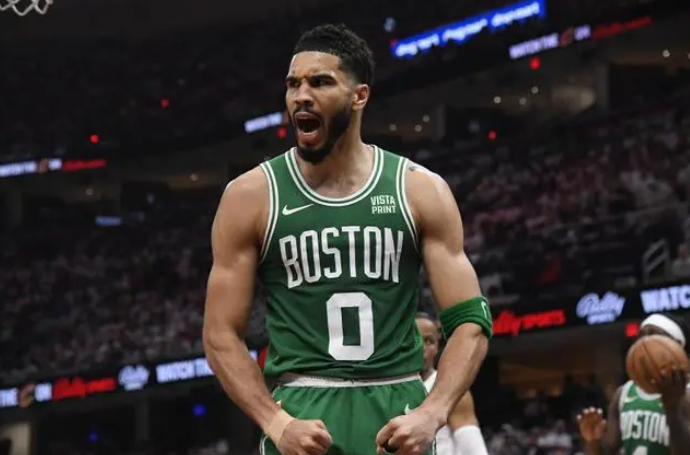 NBA-双探花61分！凯尔特人106：93斩落骑士，大比分2：1领先