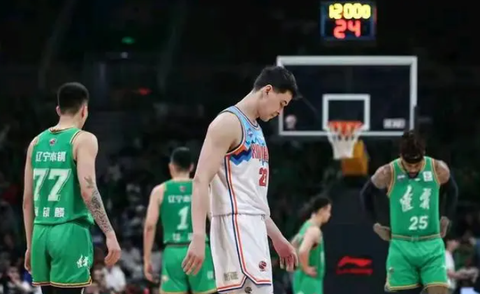 CBA-赵继伟13分6篮板8助攻 辽宁男篮97-86击败新疆 齐麟17分