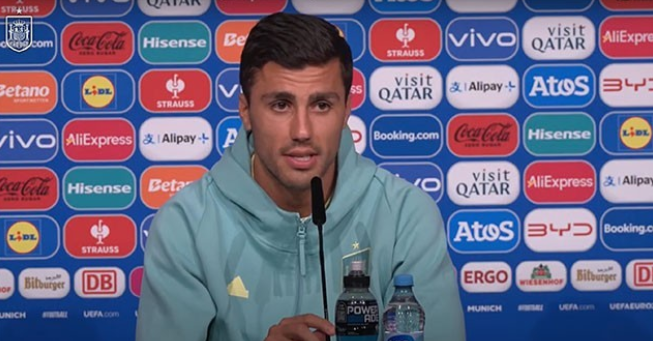 佩德里缺席，西班牙队团结应战，信心满满冲击欧洲杯决赛