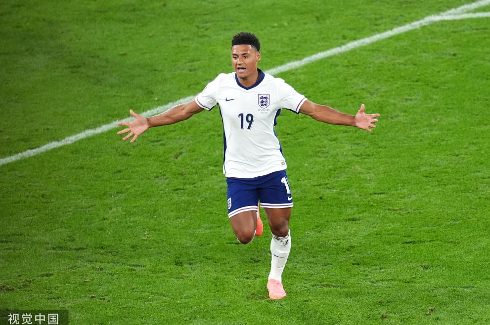 欧洲杯-英格兰2:1晋级决赛 沃特金斯替补绝杀