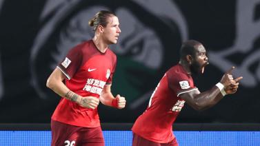 中超-河南苦战2-1逆转浙江 阿奇姆彭黄紫昌建功