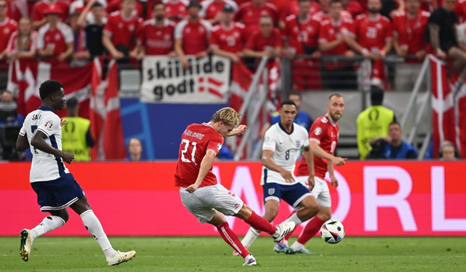 曼联引援新动向：尤尔曼德、福法纳及安东尼奥-席尔瓦成潜在目标