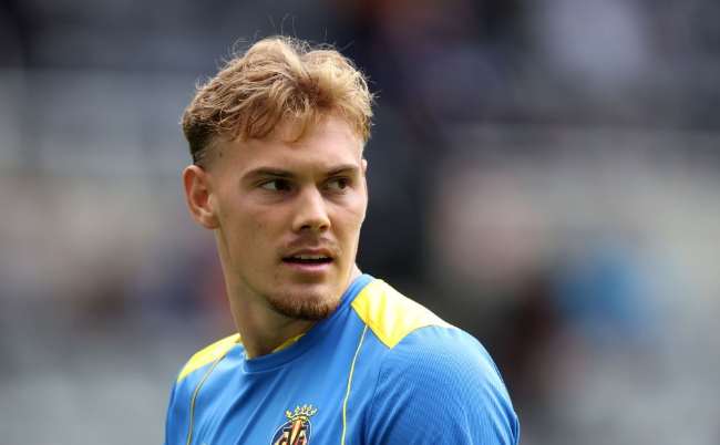 切尔西接近签下比利亚雷亚尔门将菲利普-约恩森