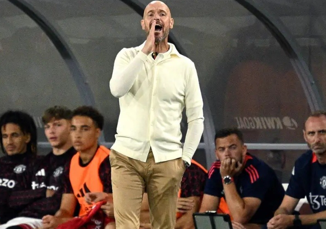 莫耶斯力挺滕哈格：曼联主帅面临巨大压力仍表现出色，曼城竞争才是最大挑战