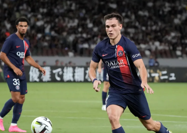 曼联接近租借+买断乌加特，距巴黎圣日耳曼交易仅一步之遥