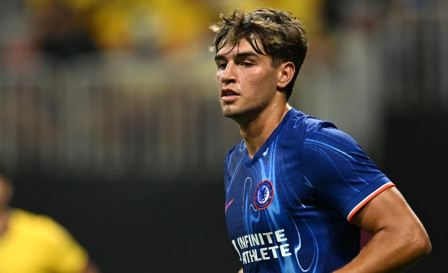 切尔西新援吉乌畅谈适应与赛季展望：享受团队氛围，力求每日精进