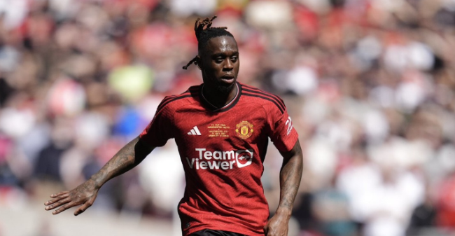 万-比萨卡体检推迟至周一，西汉姆联转会仍有望如期完成