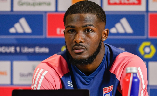 梅特兰-奈尔斯谈里昂新生活与酋长杯回归