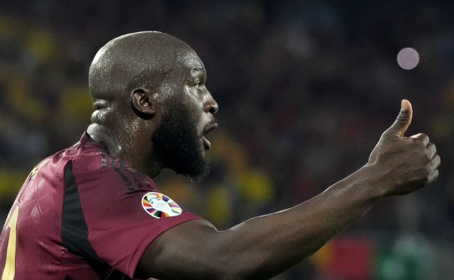 那不勒斯总监赴伦敦推进吉尔摩与卢卡库转会