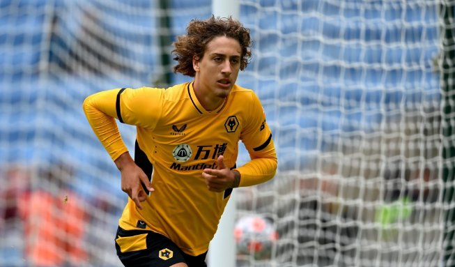 热那亚正式报价狼队前锋法比奥-席尔瓦，租借加买断条款引关注