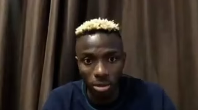 奥斯梅恩：从街头足球到非洲最佳，与德罗巴的师徒情及与哈兰德的竞技梦