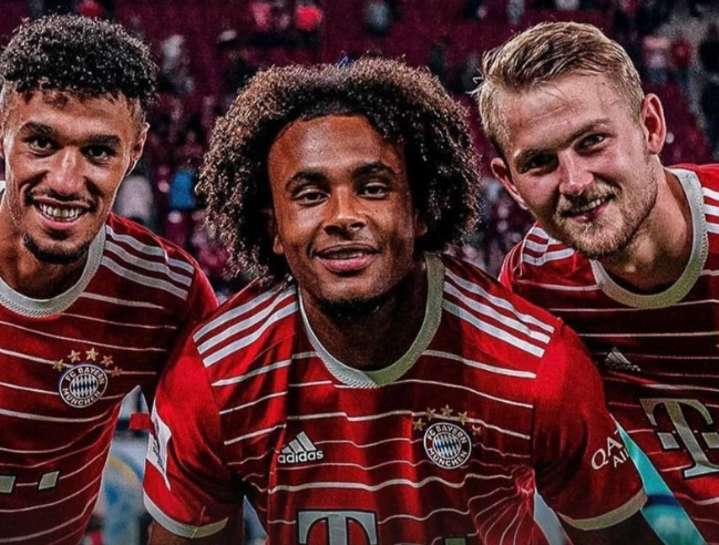 曼联新援齐尔克泽盛赞队友德利赫特与马兹拉维