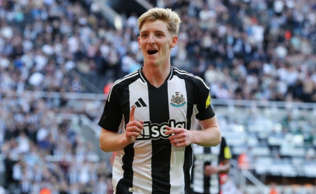 利物浦加速转会步伐，再次瞄准安东尼-戈登