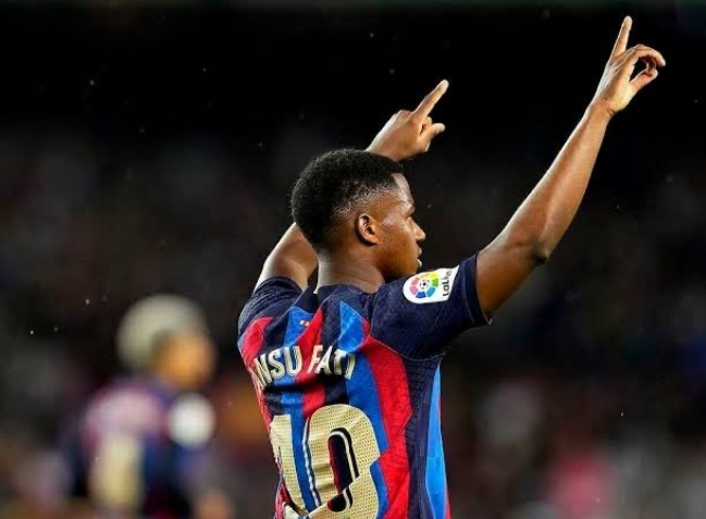 法蒂或租借离队：塞维利亚成首选，多队角逐巴萨锋线新星