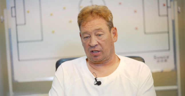 斯卢茨基评中俄足球：强度相当，未来可期