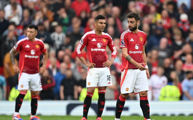 斯科尔斯批评曼联状态不佳，担忧幕后训练问题