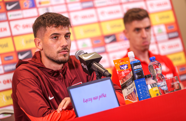 波兰中场莫德尔谈国家队与未来展望