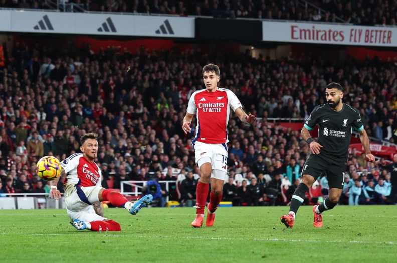 英超-阿森纳2-2利物浦，萨拉赫救主助红军保持不败