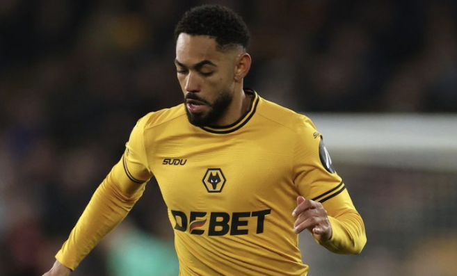 《曼彻斯特晚报》：曼联应存钱签哲凯赖什，而非急于冬窗引援库尼亚