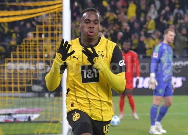 英超四大豪门盯上多特新星吉滕斯，多特标价1亿欧元