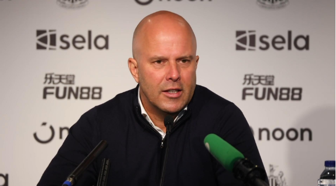 利物浦战平纽卡斯尔联，斯洛特谈比赛转折点与萨拉赫的出色表现