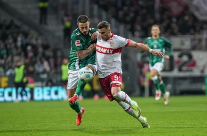 德甲-云达不莱梅与斯图加特激战，2-2握手言和