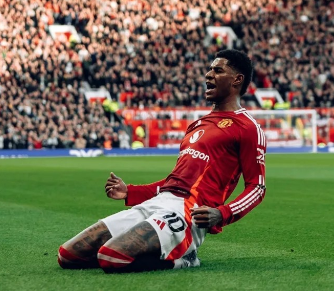 曼联旧将萨哈谈拉什福德：需正视外界审视，年轻不再是理由