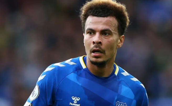 埃弗顿球探布莱恩-金谈阿里续约：需先在U21梯队踢半年