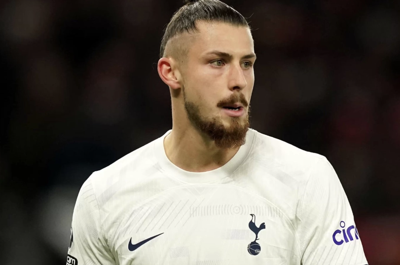 佛罗伦萨有意引进德拉古辛，热刺或因后防紧缺拒售