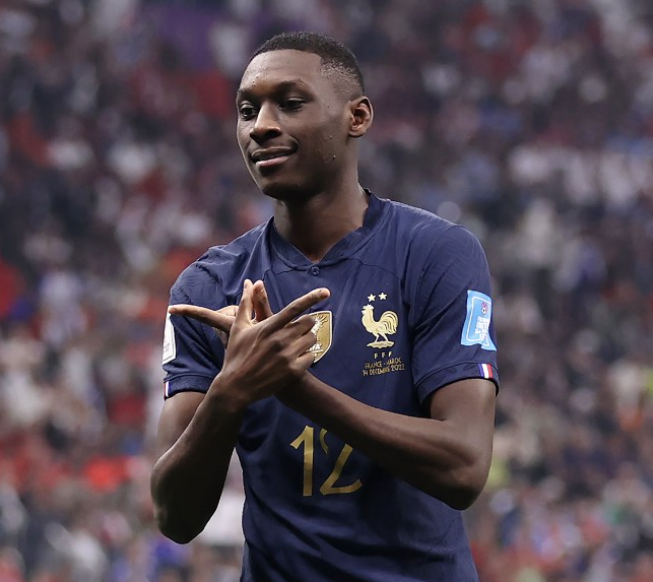 曼联、莱比锡红牛对巴黎圣日耳曼前锋穆阿尼感兴趣