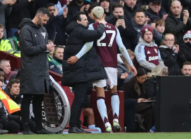 埃梅里谈维拉胜曼城：球队表现积极，前锋状态出色