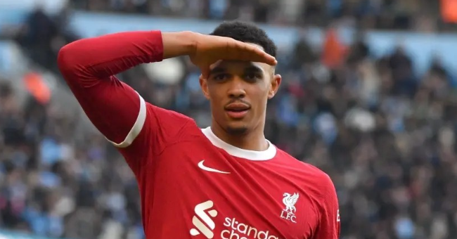 《马卡报》：阿诺德愿离利物浦加盟皇马