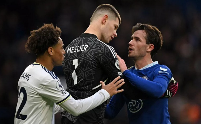 曼联对利兹联门将梅利耶感兴趣，面临门将位置调整