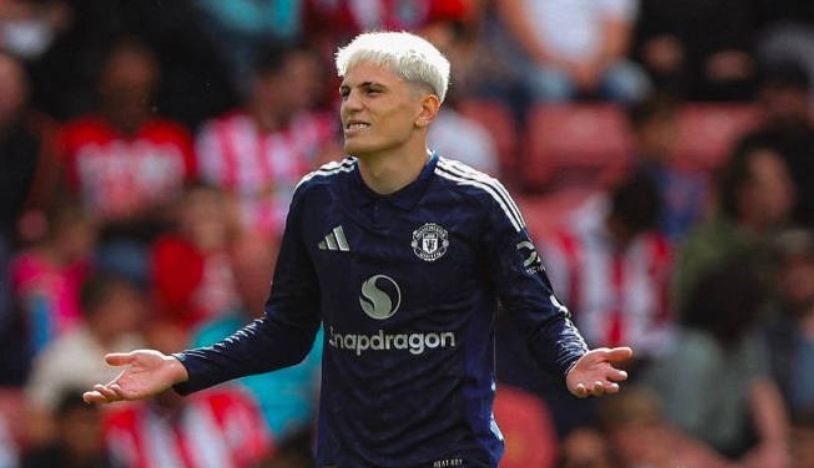 切尔西引进加纳乔和吉滕斯无进展，曼联无意出售加纳乔