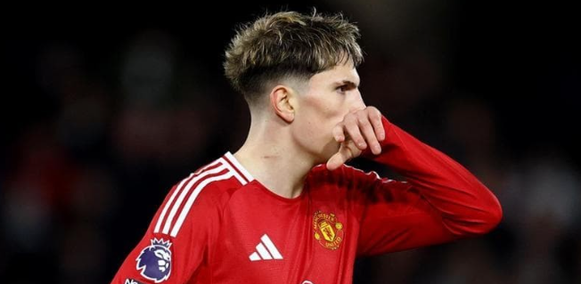 那不勒斯加速推进加纳乔转会，多古加盟曼联促交易