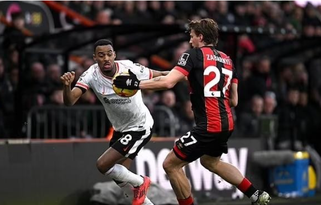 卡拉格盛赞赫拉芬贝赫：表现惊艳，或成年度最佳竞争者