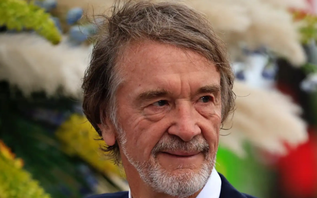 阿兰-希勒：曼联已非昔日巨人，需深刻反思与重建