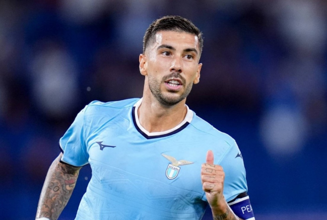 意甲-威尼斯0-0战平拉齐奥，双方握手言和