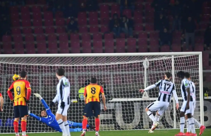 意甲-乌迪内斯点球制胜，莱切主场沦陷