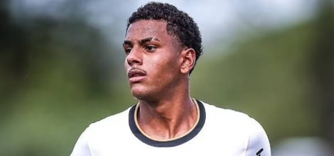 切尔西签约科林蒂安年轻后卫，丹纳-埃万杰利斯塔将加盟